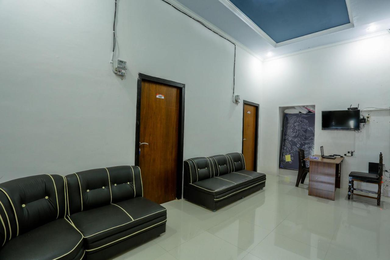 Spot On 1784 Tnc Residence Syariah Mataram Exterior photo